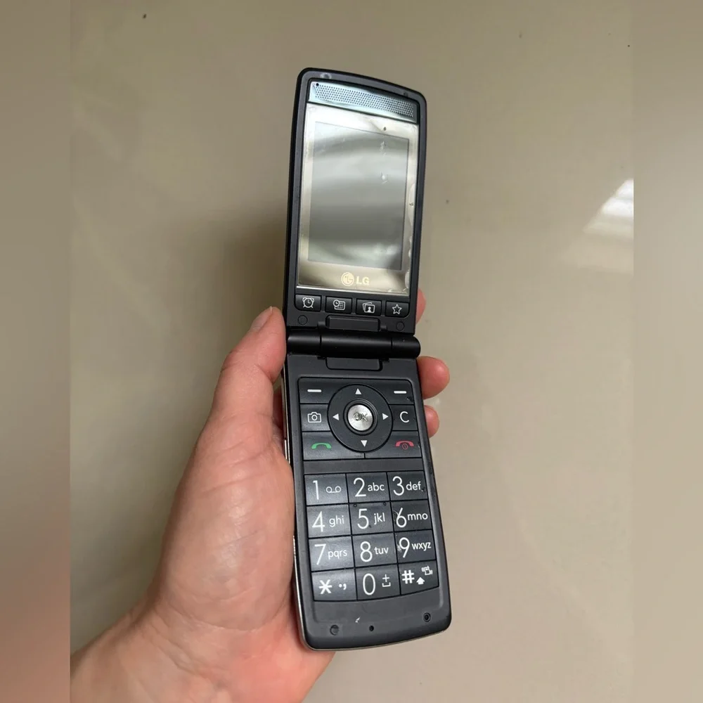 LG KF300 Mobile Phone Untested Vintage Retro Black